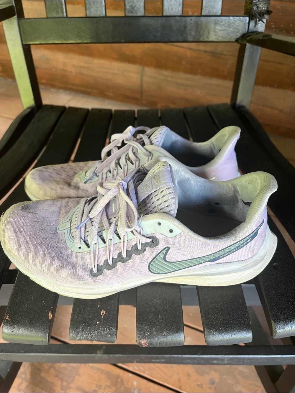 Nike Women's Light Purple and Gray Running Sneakers